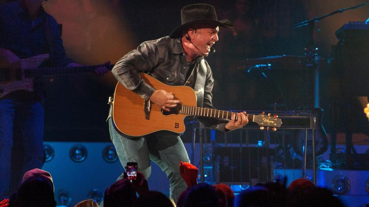 Country music star Garth Brooks returns to Kentucky Friday and Saturday.