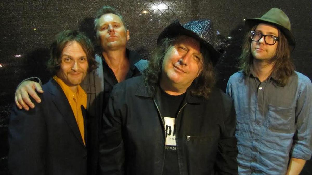 Drivin’ N’ Cryin’ is Dave V. Johnson, Tim Nielsen, Kevn Kinney and Aaron Lee Tasjan.