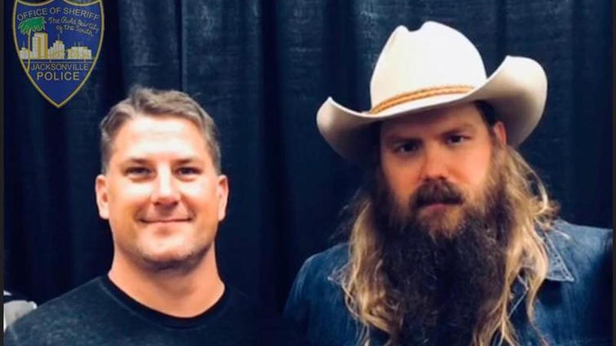 Lexington native and country music star Chris Stapleton met with Jeremy Mason, a K-9 officer for the Jacksonville, Flordia Sheriff's Office, this weekend. Mason was shot in the face in July while chasing a suspected bank robber and a three-time convicted felon.