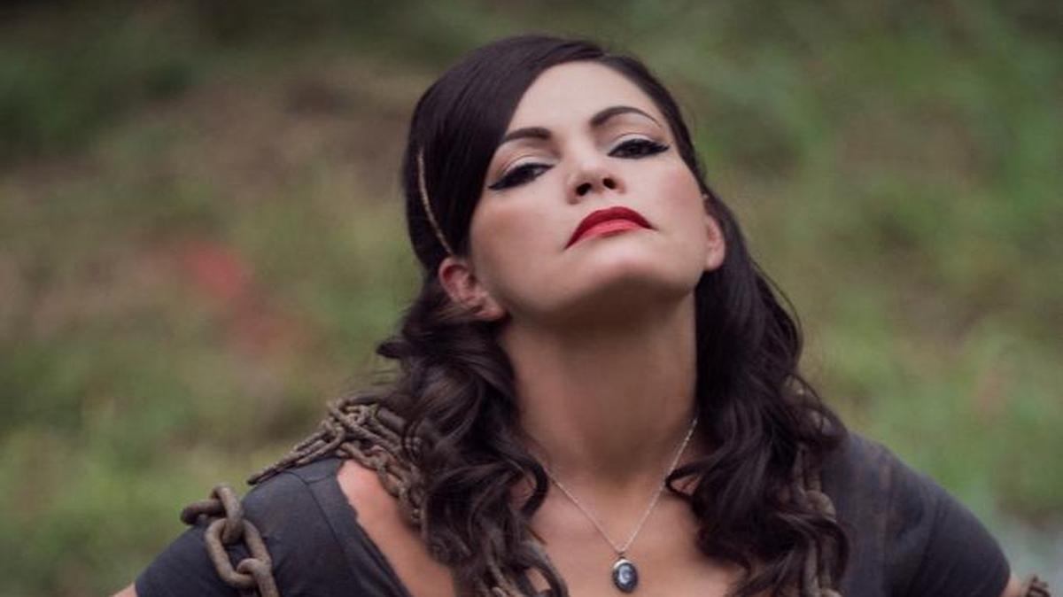 Martin County native Angaleena Presley releases her second album with a performance at Willie’s Locally Known.