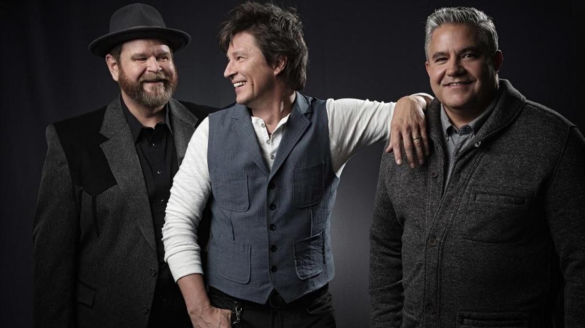 Band of Ruhks is Kenny Smith, Ronnie Bowman and Don Rigsby.