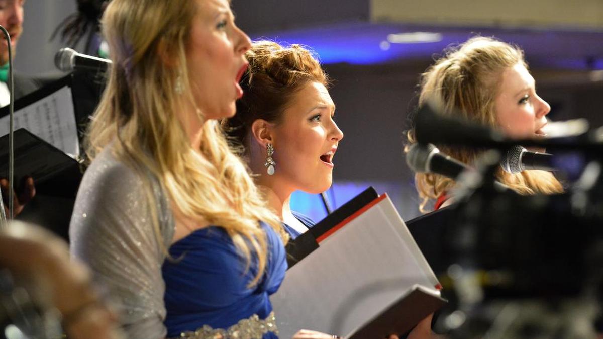 Maggie Blair Owens, Caroline Pircon and Susanna White perform at the 9th Annual Alltech Celebration of Song.