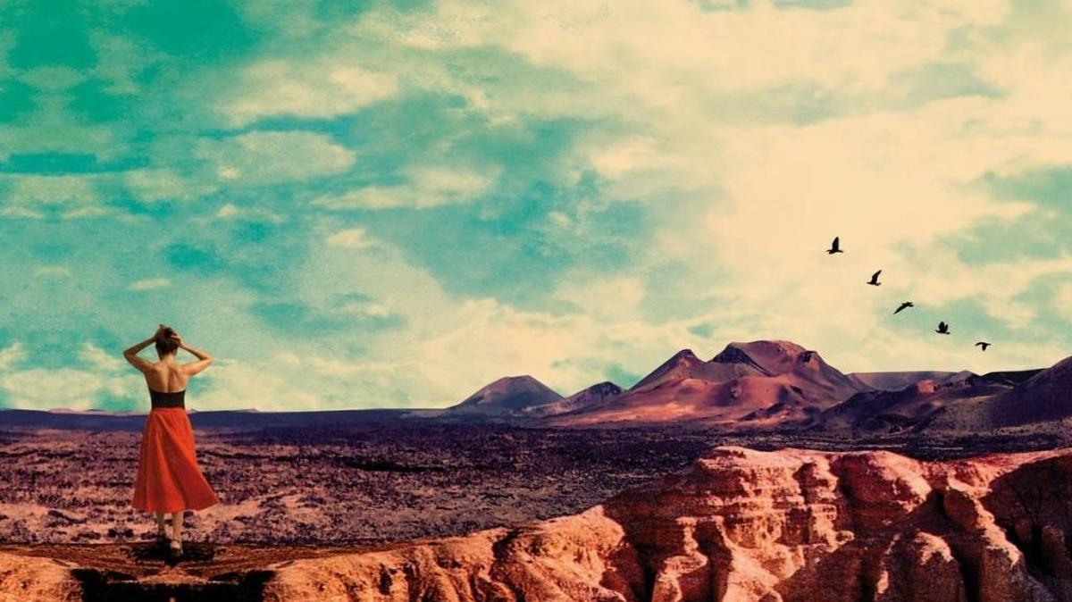 Cover for “Who Built the Moon” by Noel Gallagher’s High Flying Birds.