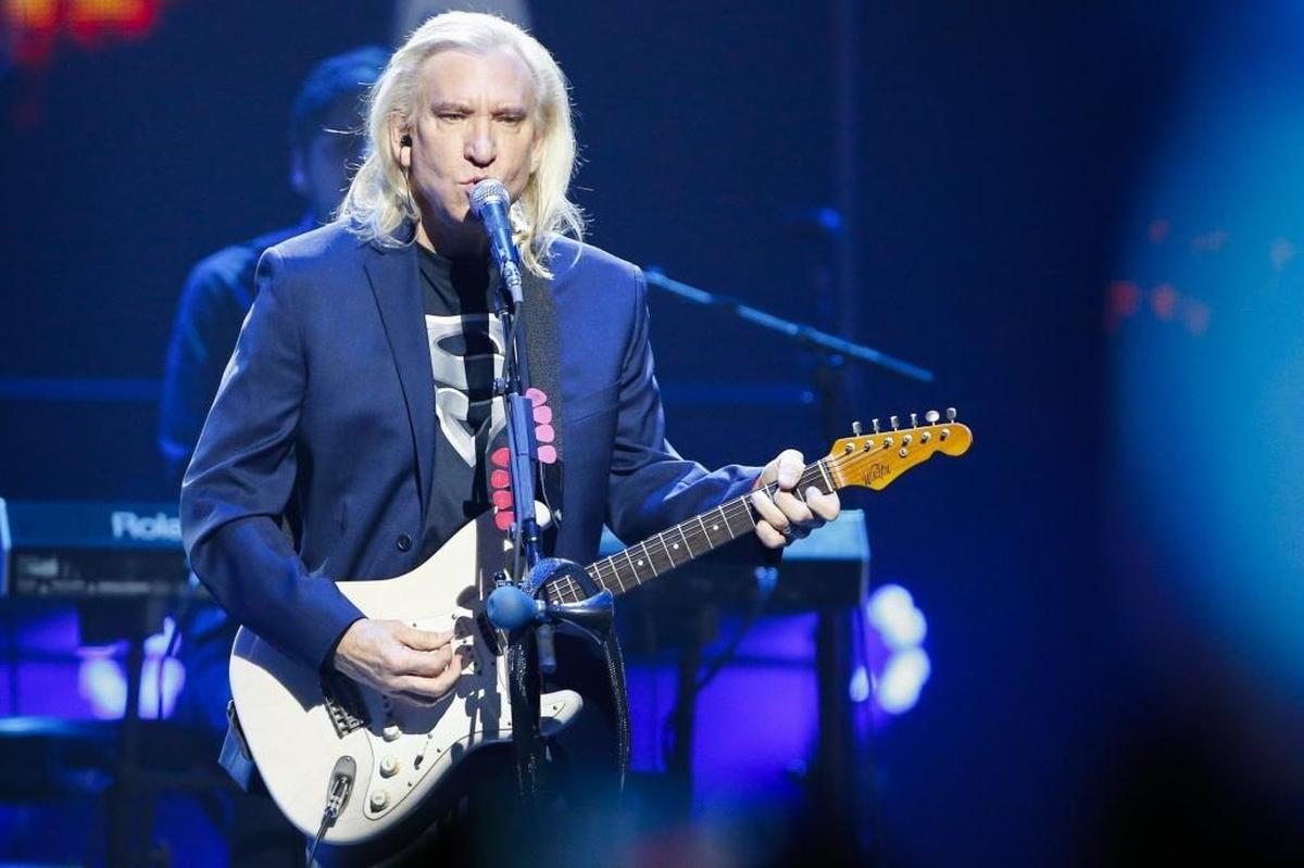 Joe Walsh of the Eagles performed “Take It Easy” Tuesday at Rupp Arena.