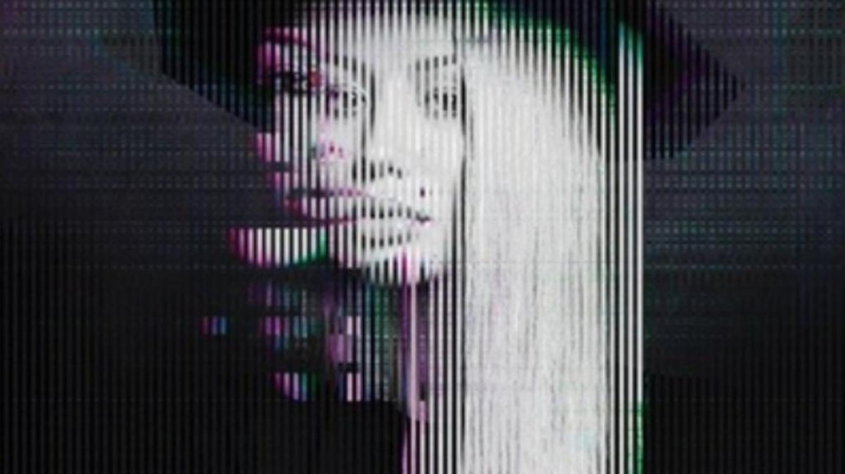 Iggy Azalea - “Digital Distortion”