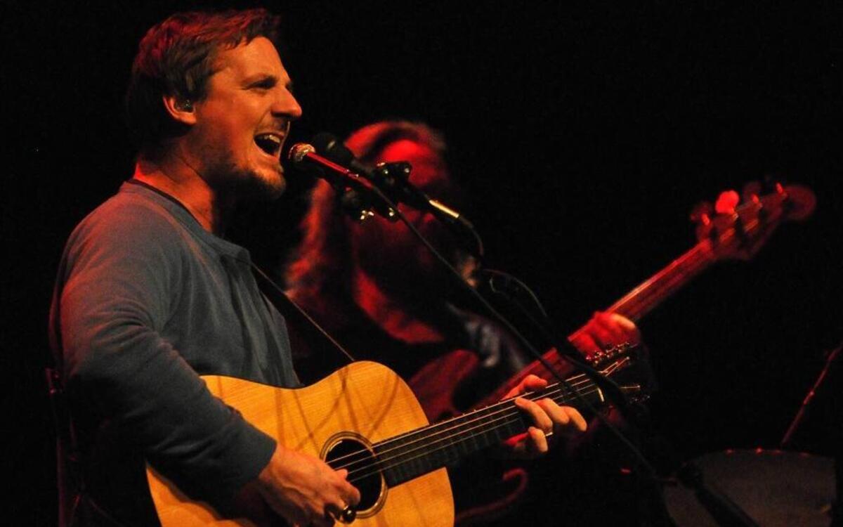 Sturgill Simpson brought his “Sailor’s Guide to Earth” Tour to the Lexington Opera House in Lexington, Kentucky, on May 16 and 17, 2016. The album received Grammy nominations for album of the year and best country album.