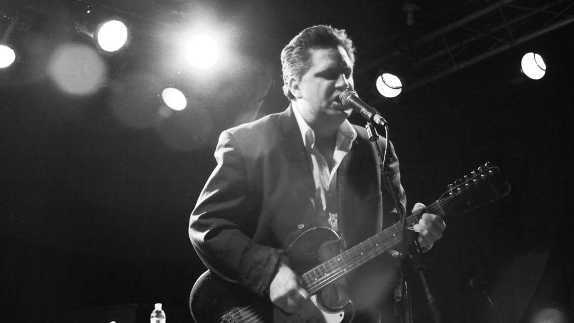 Dex Romweber comes to Willie’s Locally Known on Friday.