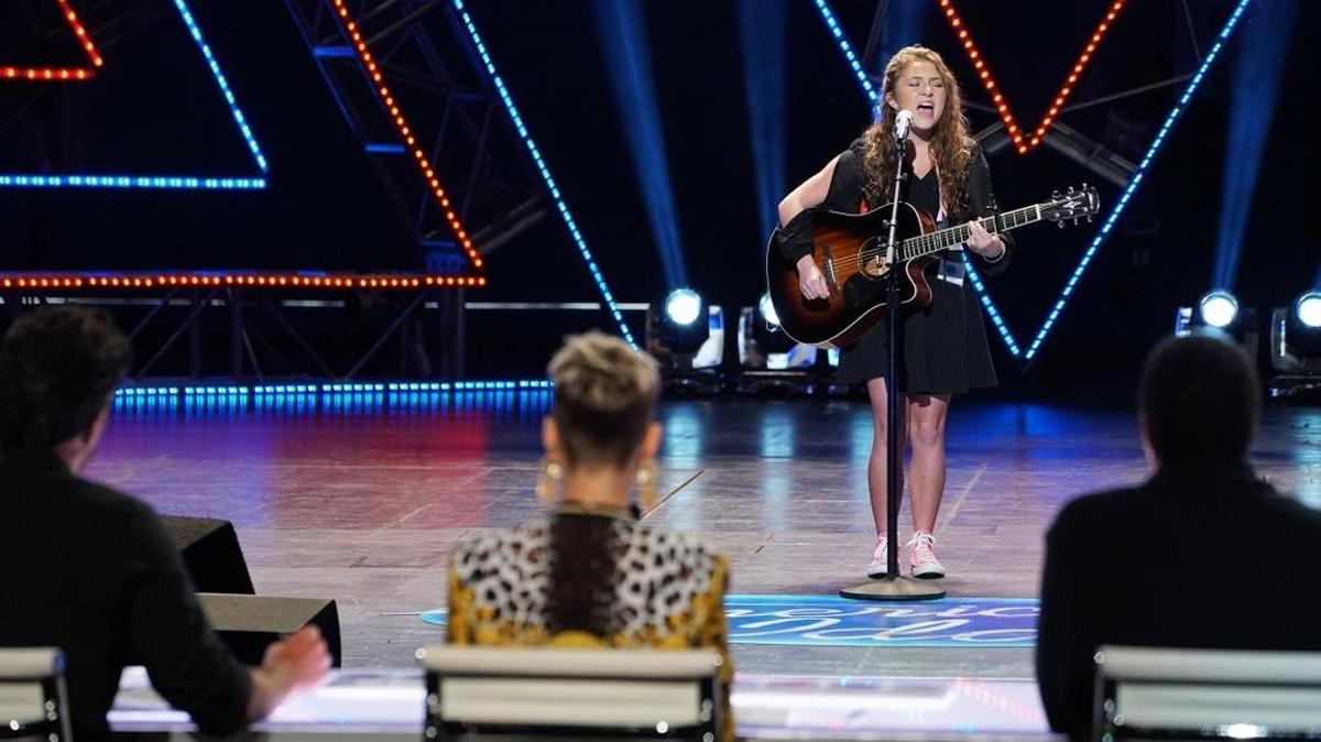 Layla Spring sings her solo audition for "American Idol" on ABC.