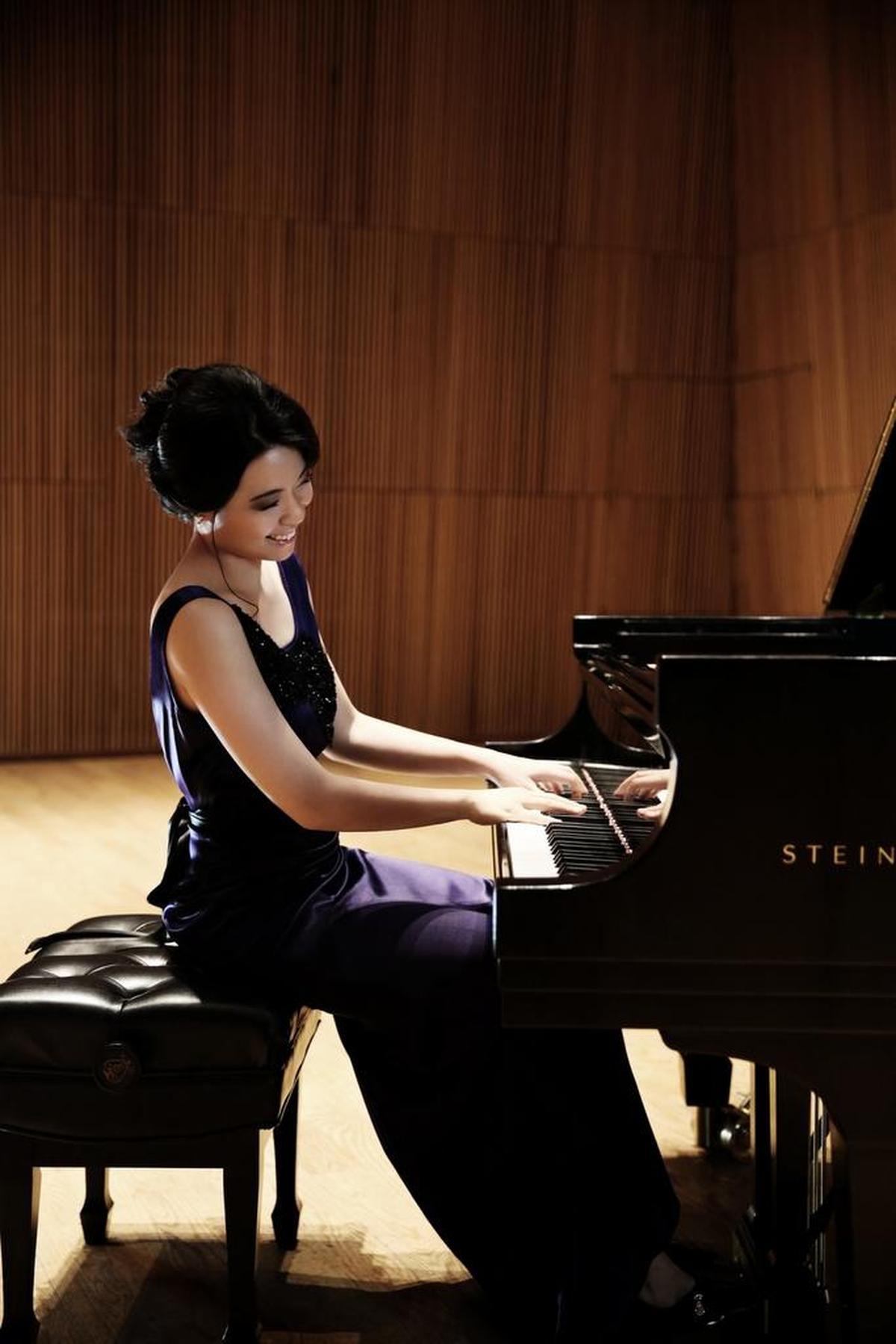 Joyce Yang’s Sept. 16 performance was her second with Maestro Scott Terrell and the Lexington Philharmonic.