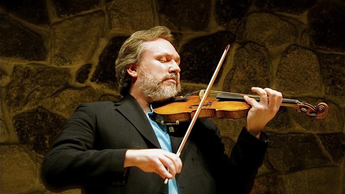 Mark O’Connor brought his holiday tour to Lexington on Friday.