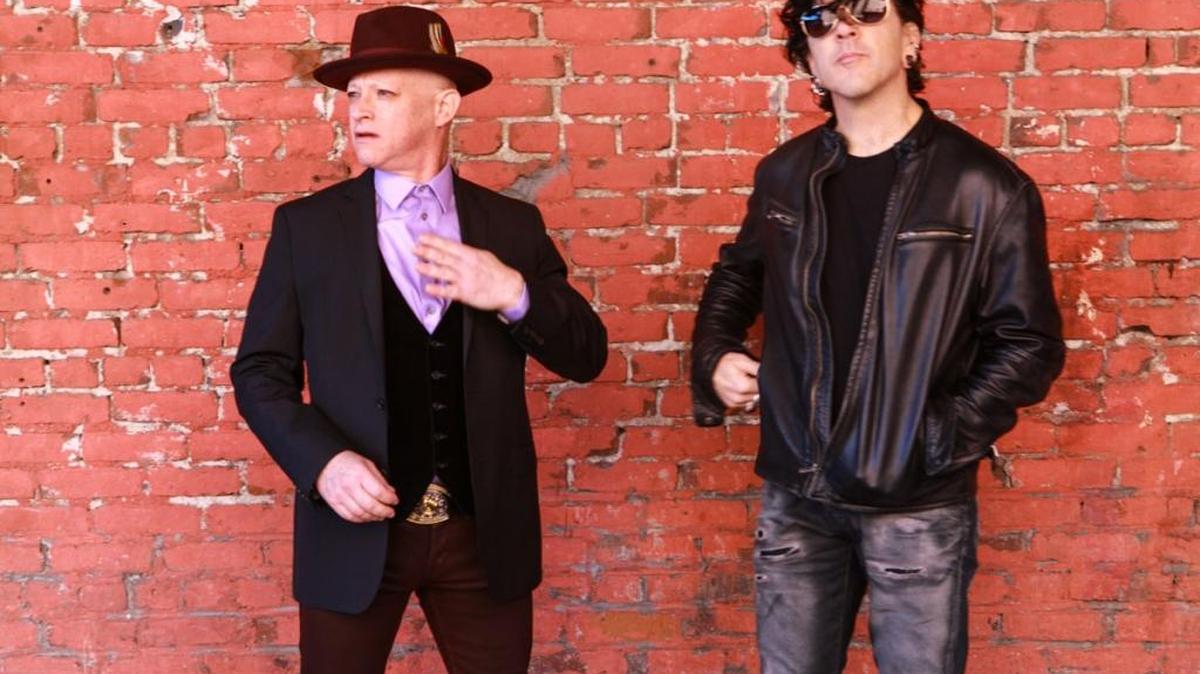 7Horse is Phil Leavitt and Joie Calio. The band’s song “Meth Lab Zoso Sticker” has had some commercial success.