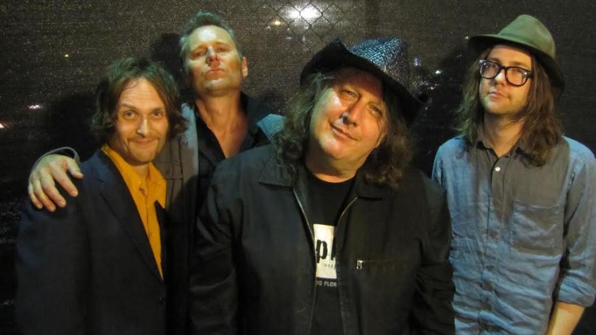 Drivin’ N’ Cryin’ is Dave V. Johnson, Tim Nielsen, Kevn Kinney and Aaron Lee Tasjan.