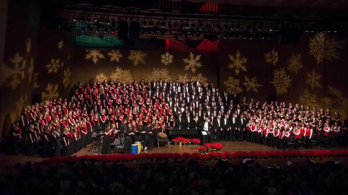 Jefferson Johnson leads the combined ensembles of the University of Kentucky School of Music’s holiday “Collage” performance in 2015.