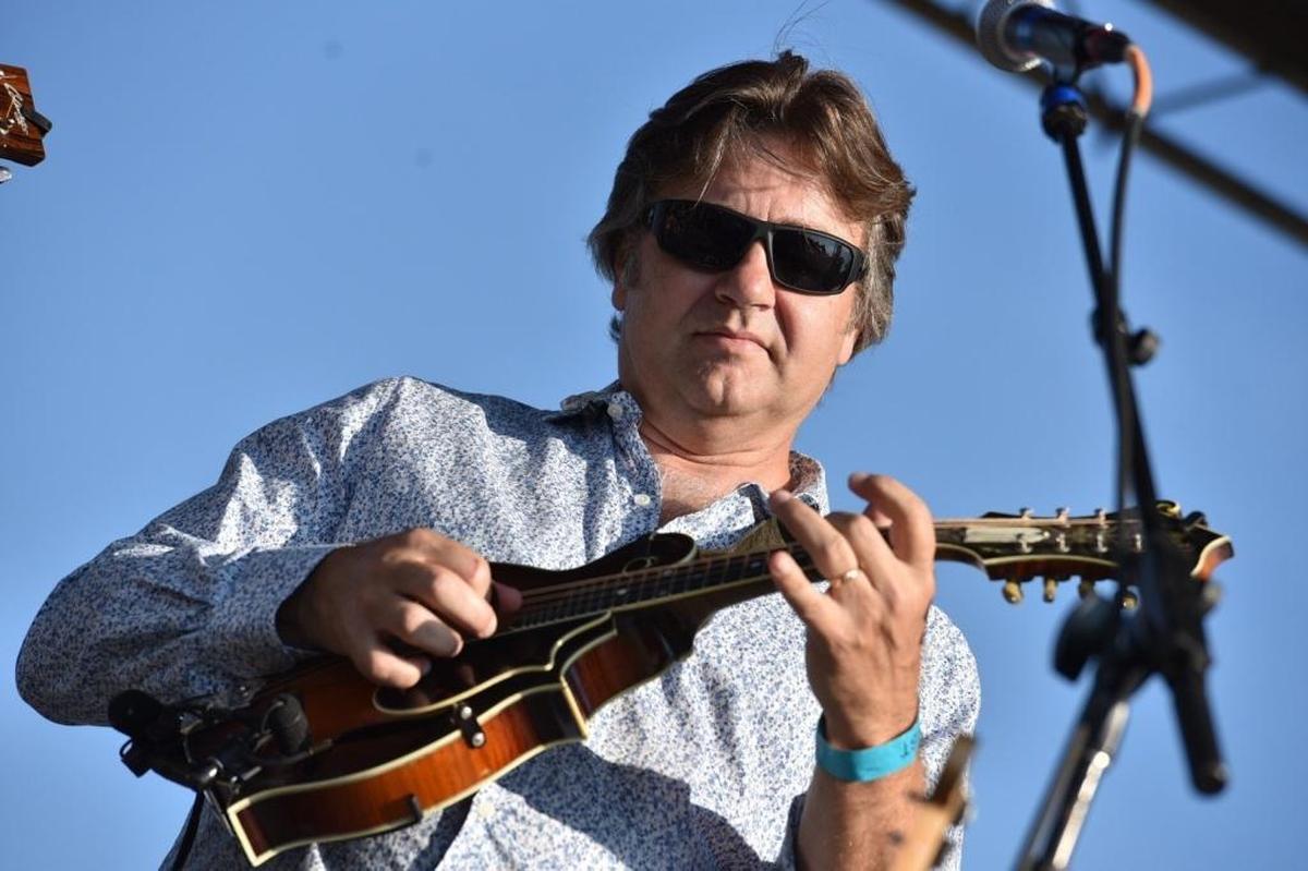 Ronnie McCoury leads the Travelin’ McCourys on stage at the 2017 MoonTower Music Festival.