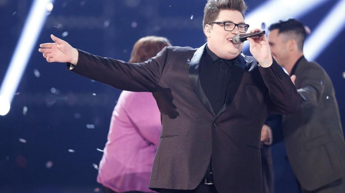 Harlan’s Jordan Smith performed after winning The Voice on NBC. He will sing the national anthem Saturday at the UK men’s basketball game.