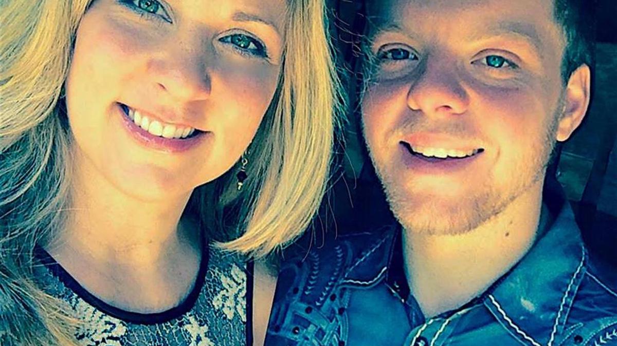 Carrie Johnson and Taylor Hampton will perform at The Elkhorn Tavern on Saturday.