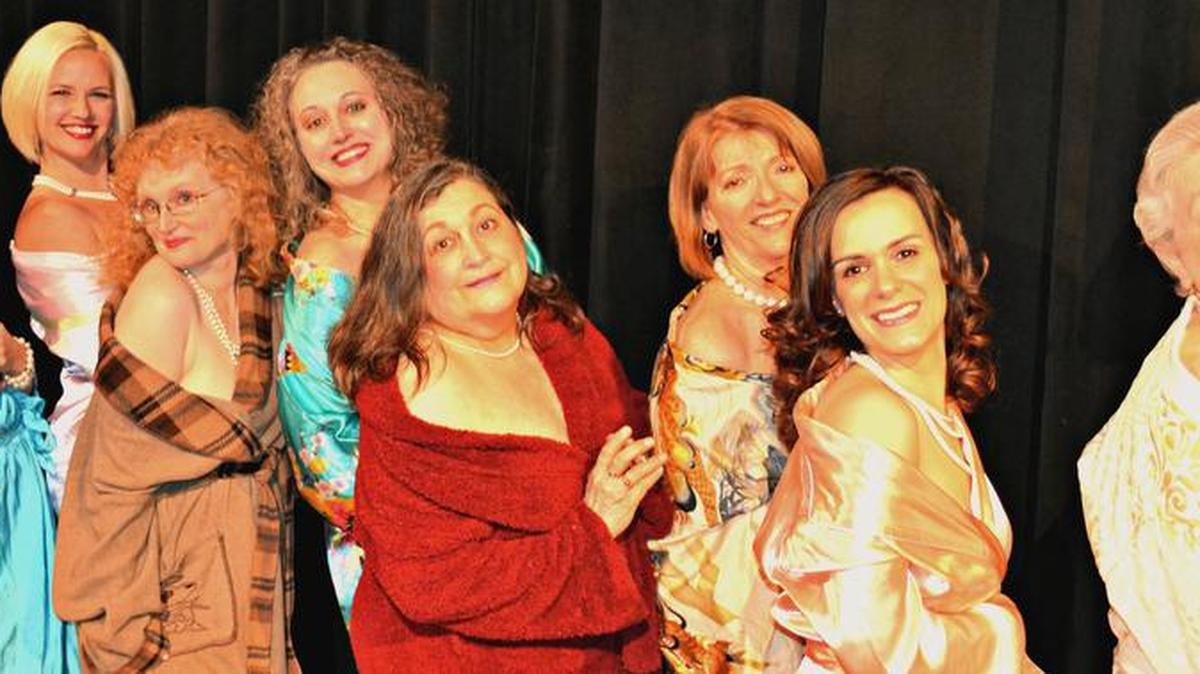 Sherry Jackson Thompson, Grace Anne Miles, Sharon Sikorski, Melissa Wilkeson, Gina Scott-Lynaugh, Susan Thomas, Evender Hodges Sanders and Marie Henderson in The Woodford Theatre’s production of Calendar Girls.