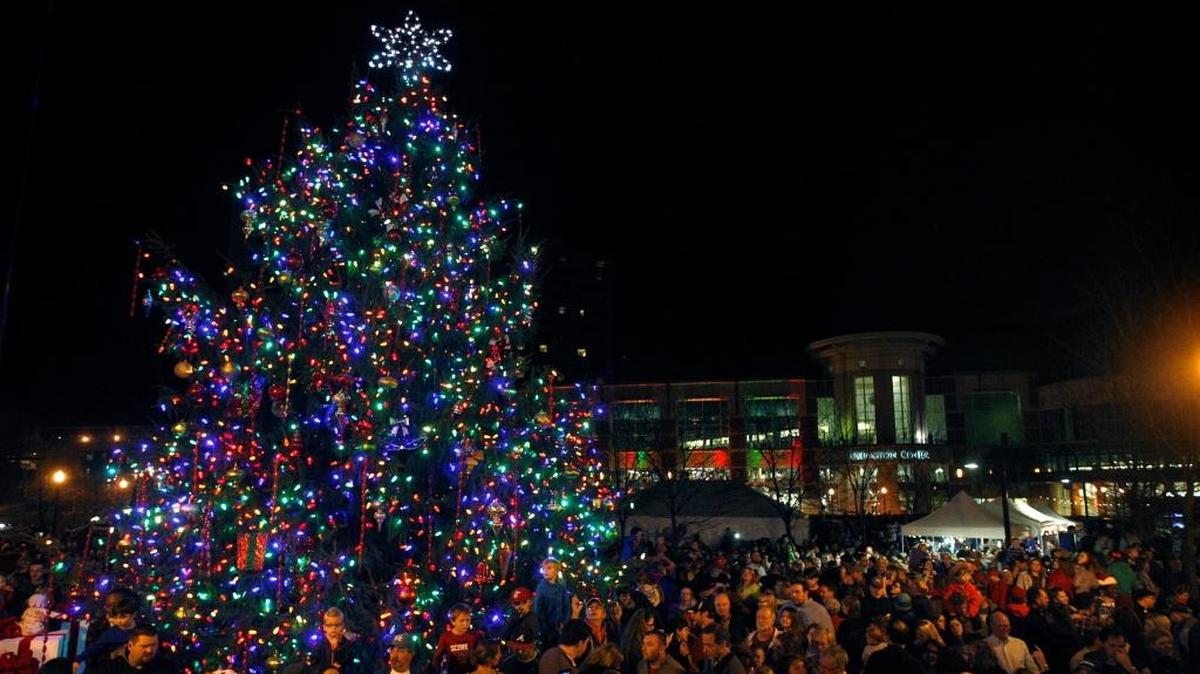 City Christmas tree aglow during Luminate Lexington at Triangle Park in Lexington, Ky., Friday, November 27, 2015. This year’s tree-lighting event is Nov. 24.