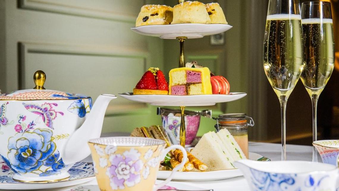 Wouldn't this be lovely? If you happen to be in London, The Arch London is offering a Royal Wedding package including a tea. If you're in Kentucky, check out Greentree Tea Room, Boone Tavern in Berea, Lancaster Grand Theatre or the Henry Clay estate in Lexington.