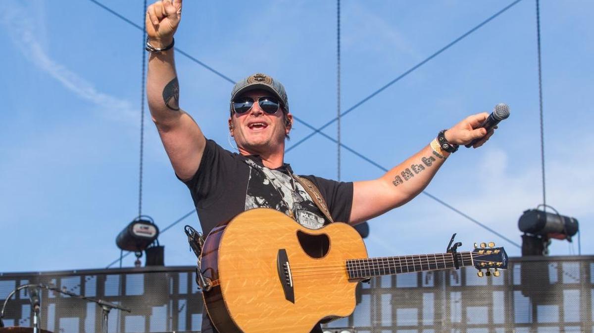 Jerrod Niemann performs during the final day of the 2015 Stagecoach Festival at the EmpireClub on Sunday, April 26, 2015, in Indio, Calif. He will perform at Acoustic Jam at the Lexington Opera House on Dec. 8, 2015.