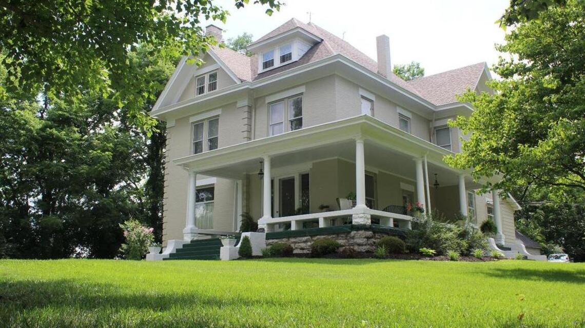 Entertaining’s a breeze in historic Georgetown home