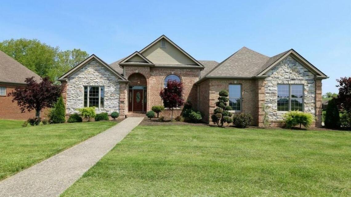 Views, amenities abound at Boones Trace home