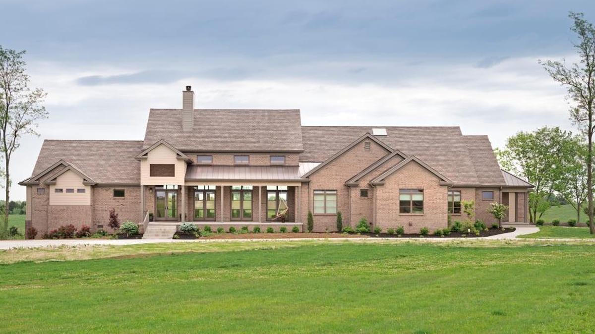 The house reflects Keith Williams’ 30 years of residential and commercial construction work in Arizona.