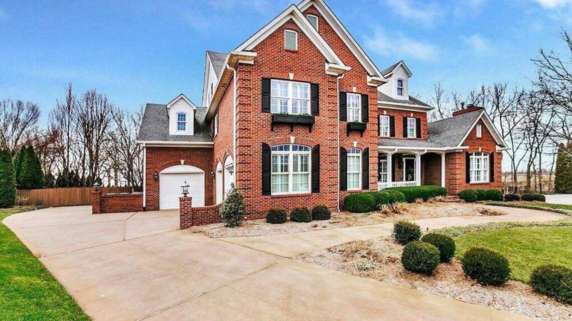 Comfy and cozy: This Beaumont home is fit for family and festivities