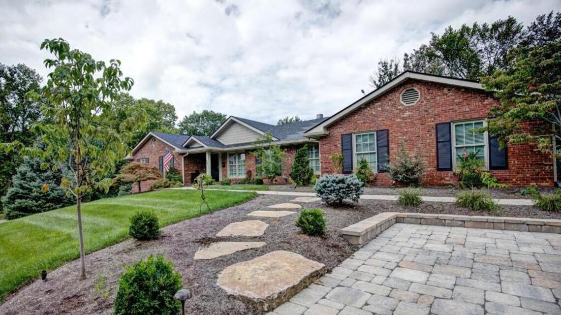 Lansdowne home retooled for the new millennium