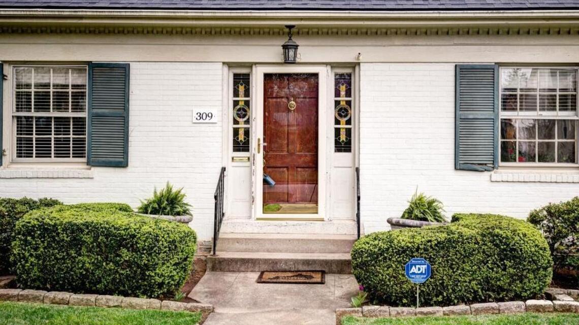 Fairway home combines 1930s-era curb appeal with new addition amenities