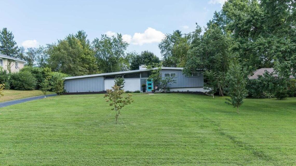 Midcentury modern steps up to the 21st century in Idle Hour