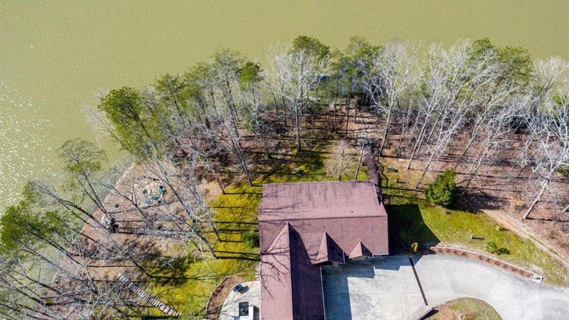 Secluded home at 865 Laurel Cove Rd. built for relaxation