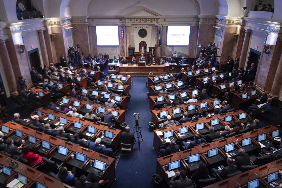 Kentucky Gov. Matt Bevin delivers the State of the Commonwealth address to a joint session of the state legislature at the state Capitol in Frankfort, Ky, Thursday, Feb. 7, 2019. (AP Photo/Bryan Woolston)
