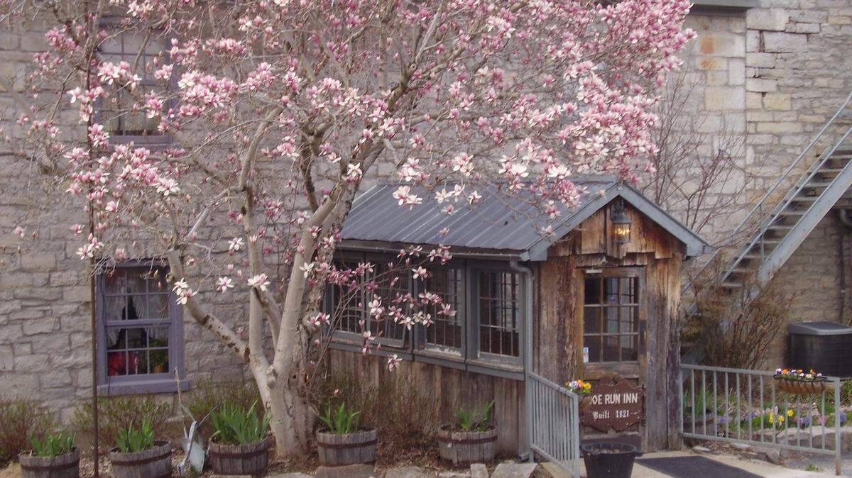 The Doe Run Inn in Brandenburg, Ky., can be the perfect place to slow down. Bring wine and books.