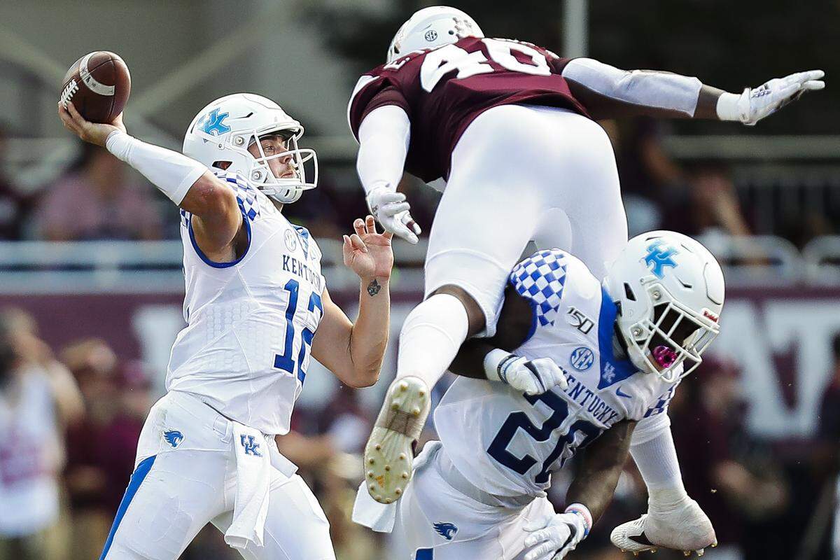 Mississippi State linebacker Erroll Thompson (40) is tied for fourth in the SEC with 23 tackles.