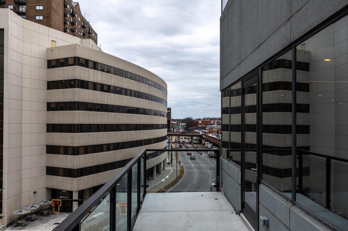 Every condo at the Vine will have an exterior balcony, and on ninth floor, where a new restaurant will be located, 8-foot balconies are being added on two sides to create more than 40 outdoor seating spots as well.