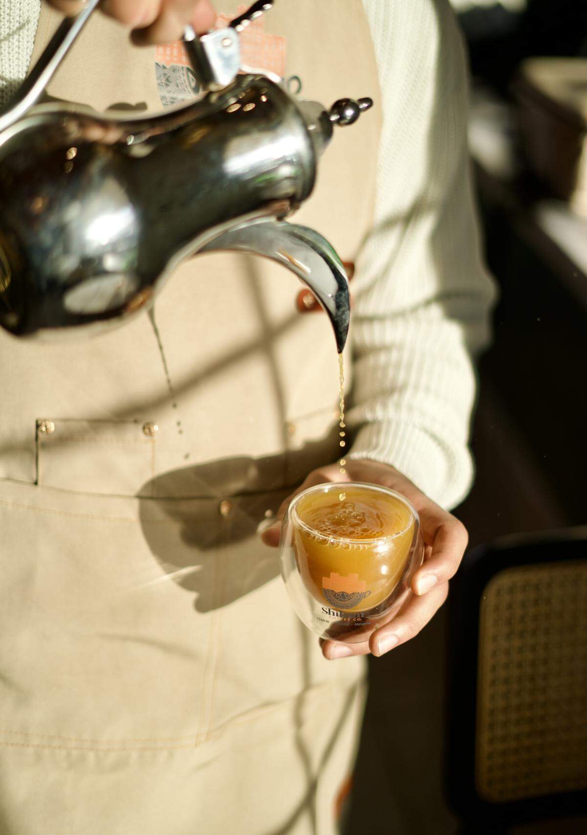 Adeni Tea, Yemen’s famous spiced milk tea, comes from the coastal city of Aden. Sometimes called Adeni Chai, it’s brewed slowly, it is a rich, creamy yet sweet drink.