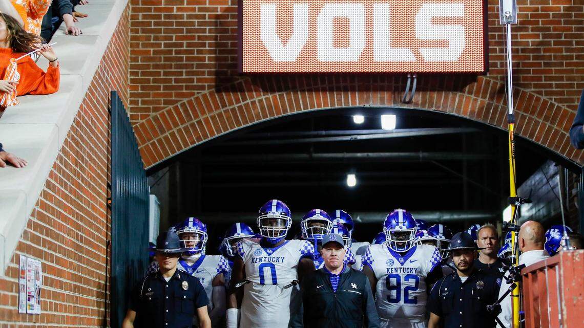 Blue Preview: Storyline, odds and key players to watch for UK football vs. Tennessee