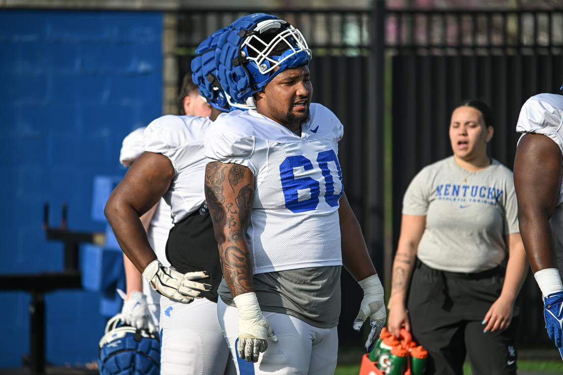 Kentucky is banking heavily on Washington State transfer David Gusta (60) to lead the Wildcats defensive line.