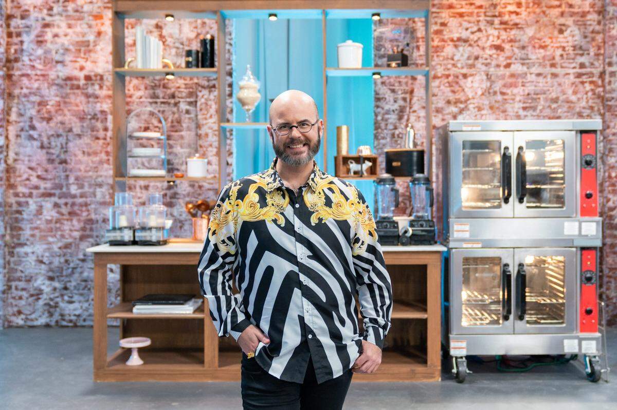 Jason Smith, the “Lord Honey” of the Food Network, will be emceeing the food performances on the Crave Kitchen Stage.