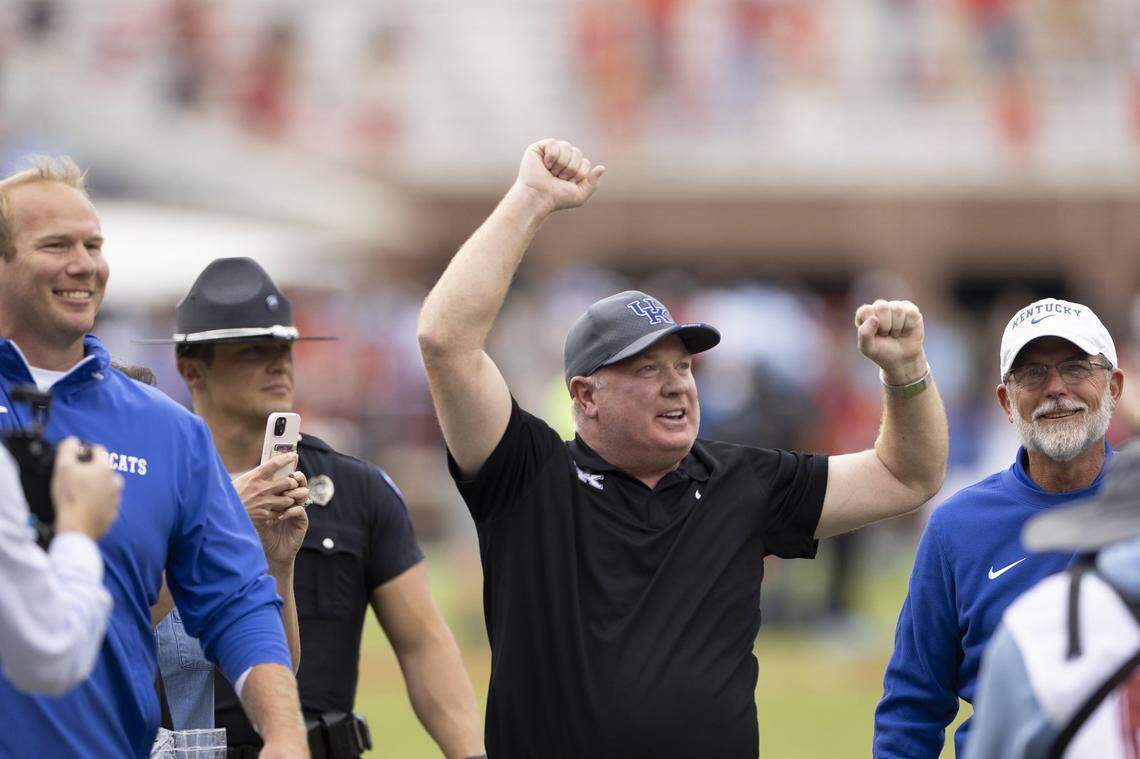 Kentucky head coach Mark Stoops reacts after his team defeated Ole Miss 20-17 on Saturday.