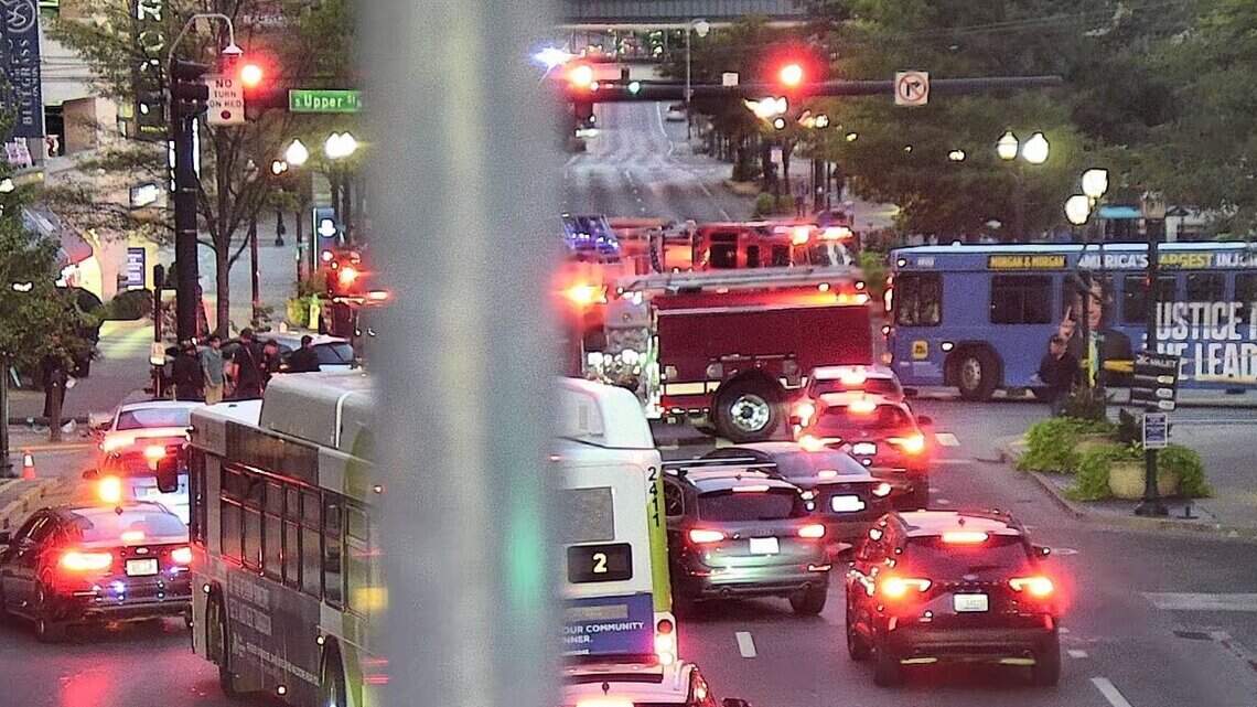 Intersection in Downtown Lexington reopened after injury crash