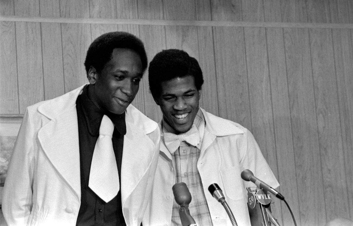 Lexington high school basketball stars Jack Givens, left, and James Lee signed with the University of Kentucky on April 17, 1974, at a press conference at the Continental Inn.