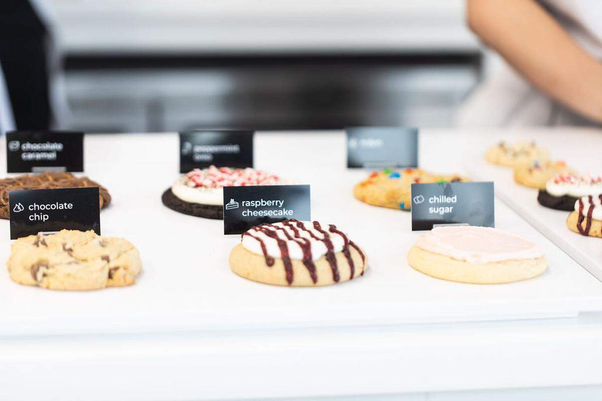 Crumbl Cookies, a gourmet cookie bakery and delivery chain, will open its first Kentucky location in Lexington this summer in Hamburg. The store has a wide variety of cookies, made fresh daily and served hot or chilled.