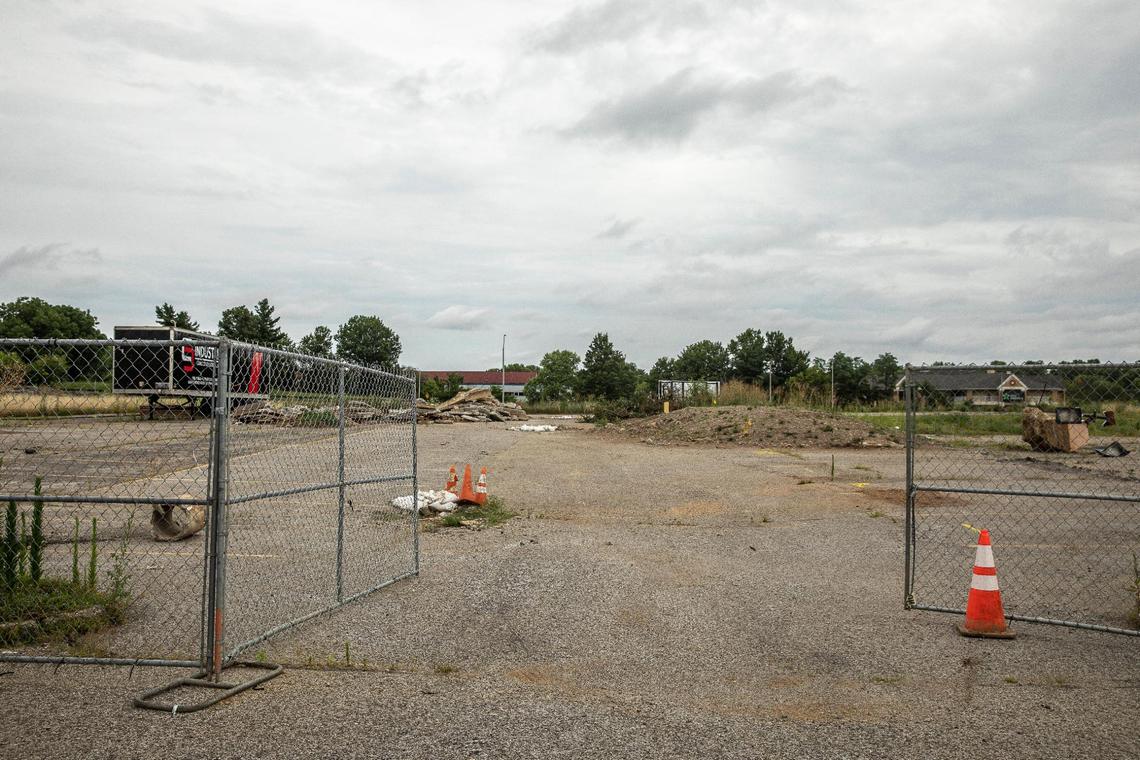 Kaden, which owns the shopping center, would not comment on when or if Dave & Buster’s is still coming.