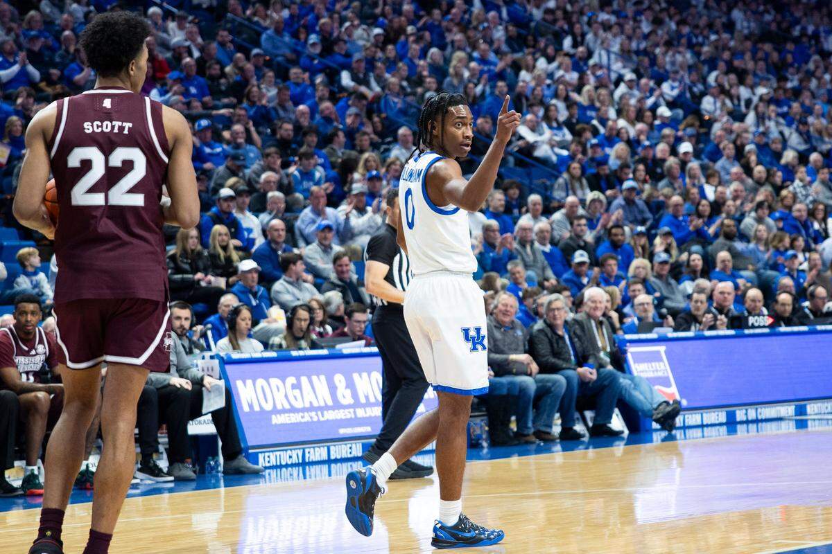 Kentucky’s Rob Dillingham (0) celebrates scoring against Mississippi State on Wednesday night. Dillingham finished with 16 points, four rebounds and four assists.
