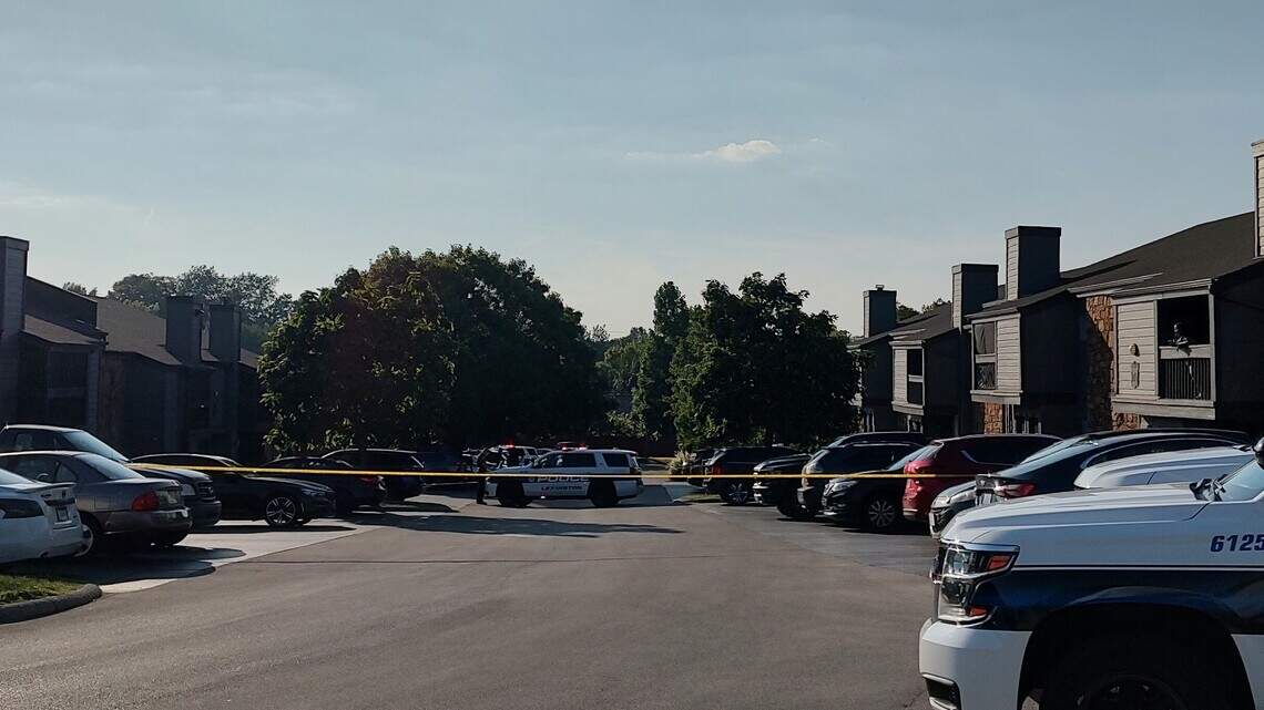 Woman hospitalized after shooting on Trent Boulevard in Lexington