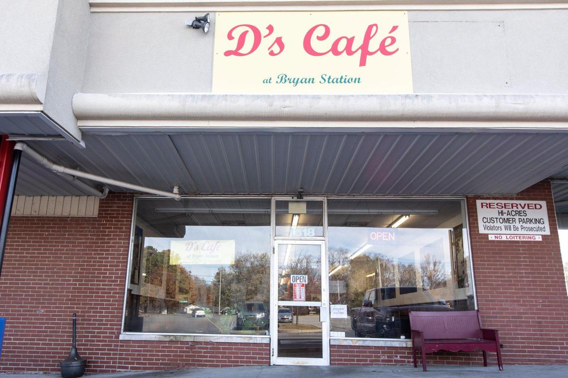 D’s Cafe at 1818 Bryan Station Rd. was placed on health department probation.