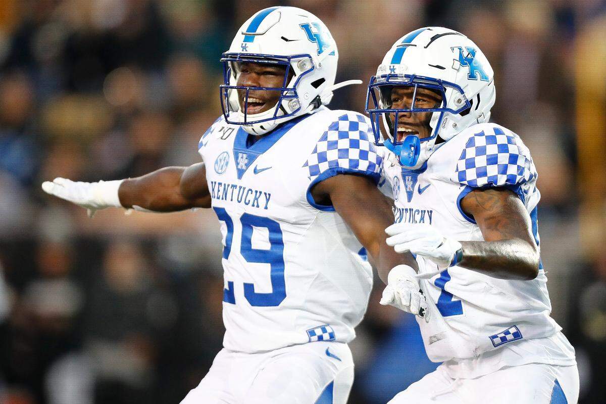 Kentucky safety Yusuf Corker (29) tied for the team lead with five tackles at Auburn last Saturday.