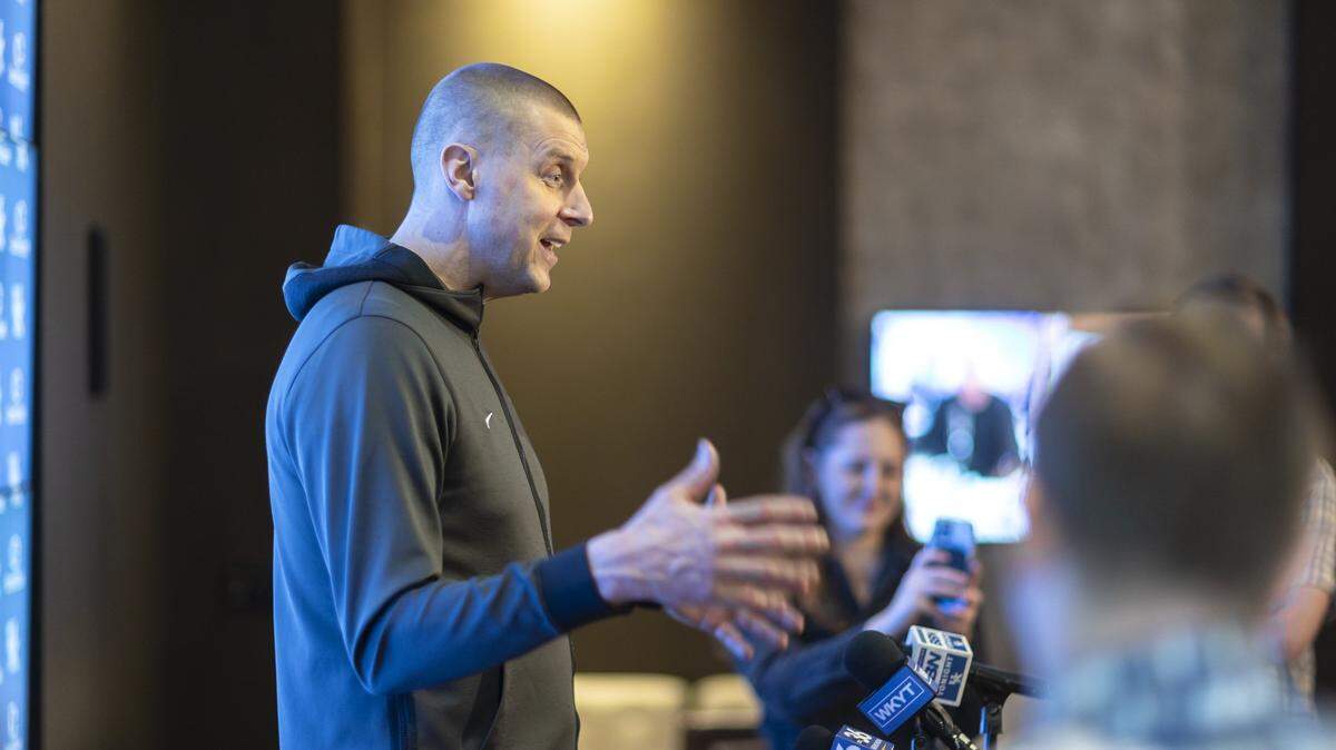 Mark Pope offers gas money for UK fans’ tournament travel. ‘This is not going to go well’